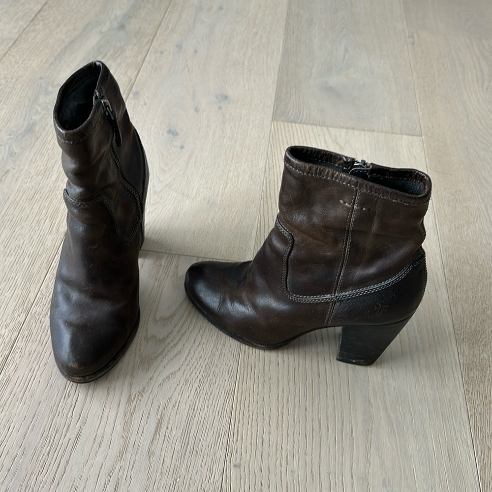 Vintage Frye Artisan Zip Heel Boots, 7.5